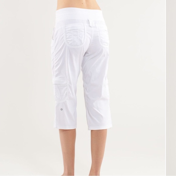 🍁50% Off Sale 🍁 Lululemon Yoga Camp Crop - Picture 6 of 16